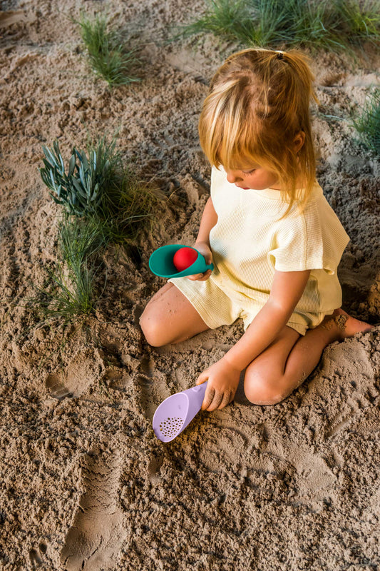 Cuppi | Shovel, Sifter and Ball In One!