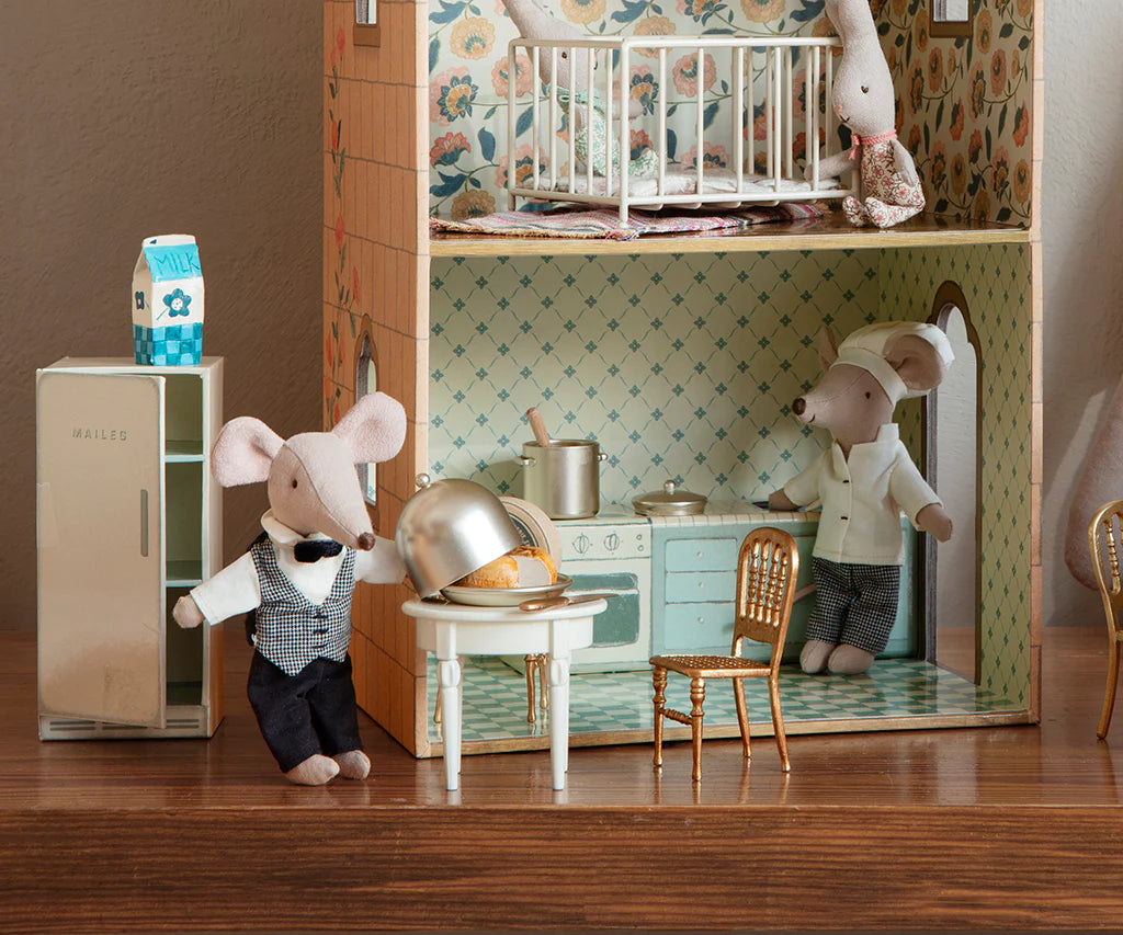 Mouse Side Table