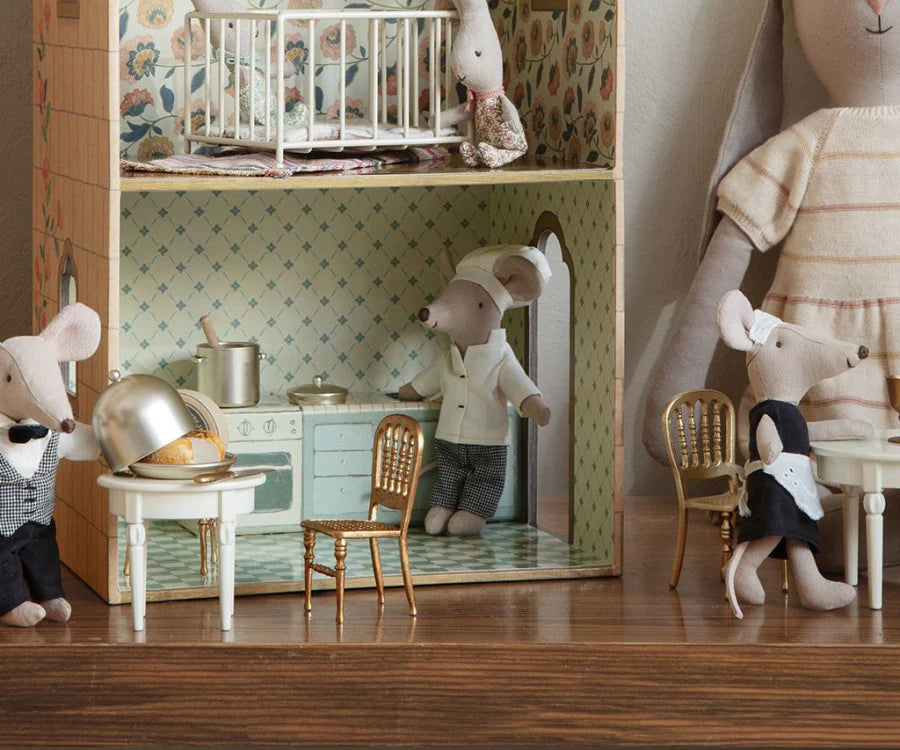 Mouse Chair | Gold