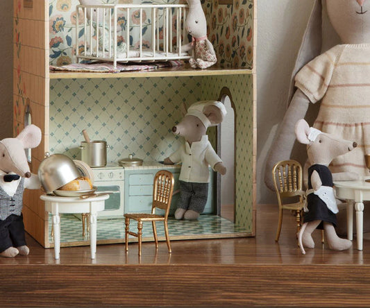 Mouse Chair | Gold