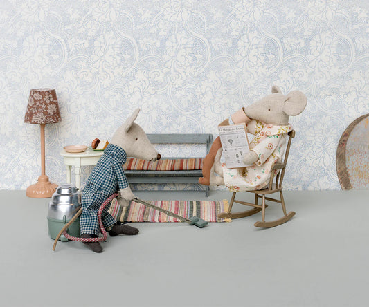Vacuum Cleaner | Mouse