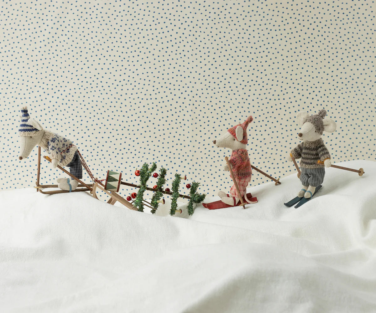 Winter Mouse With Ski Set | Big Sister - Rose