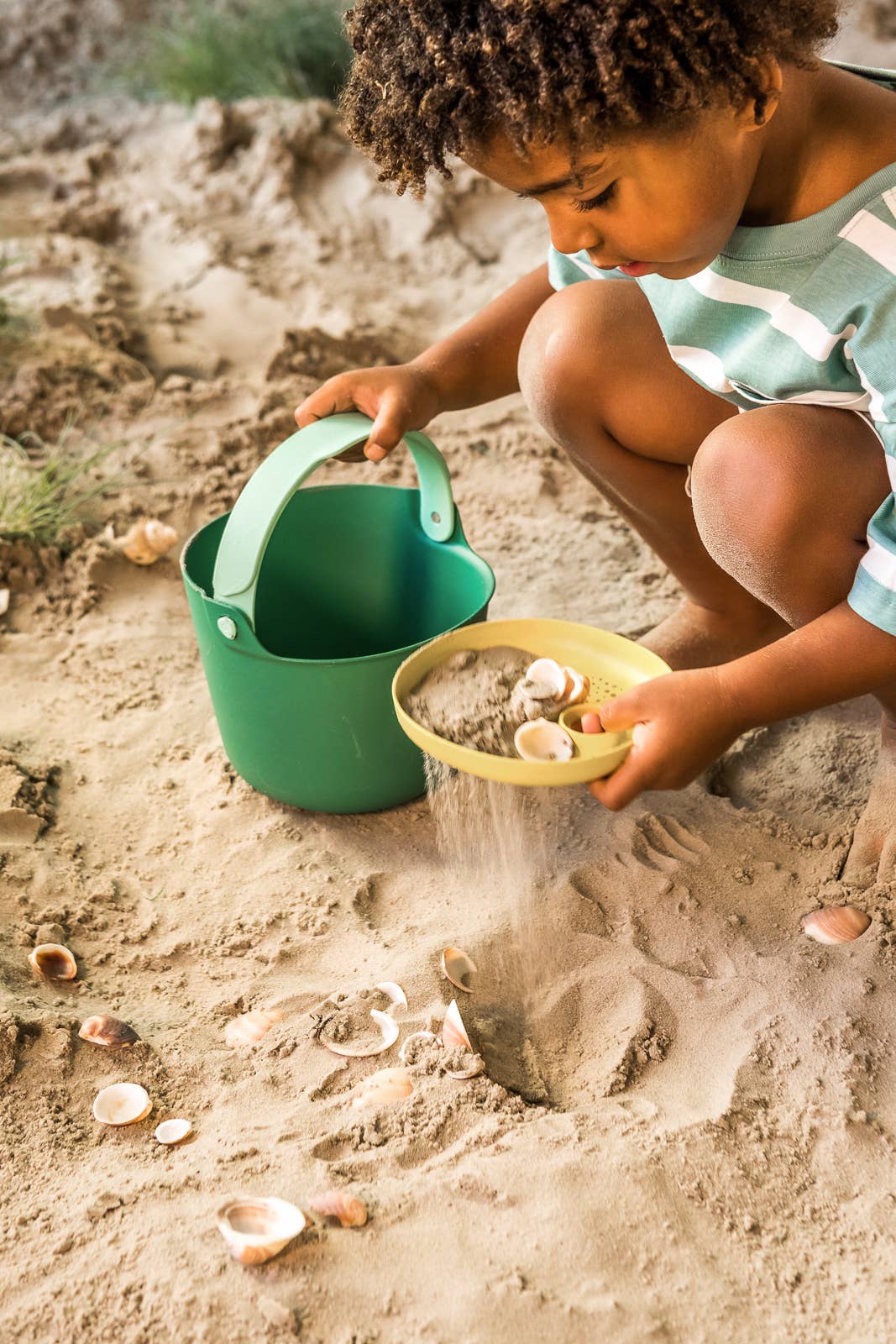 Bucki | Bucket & Sand Sifter